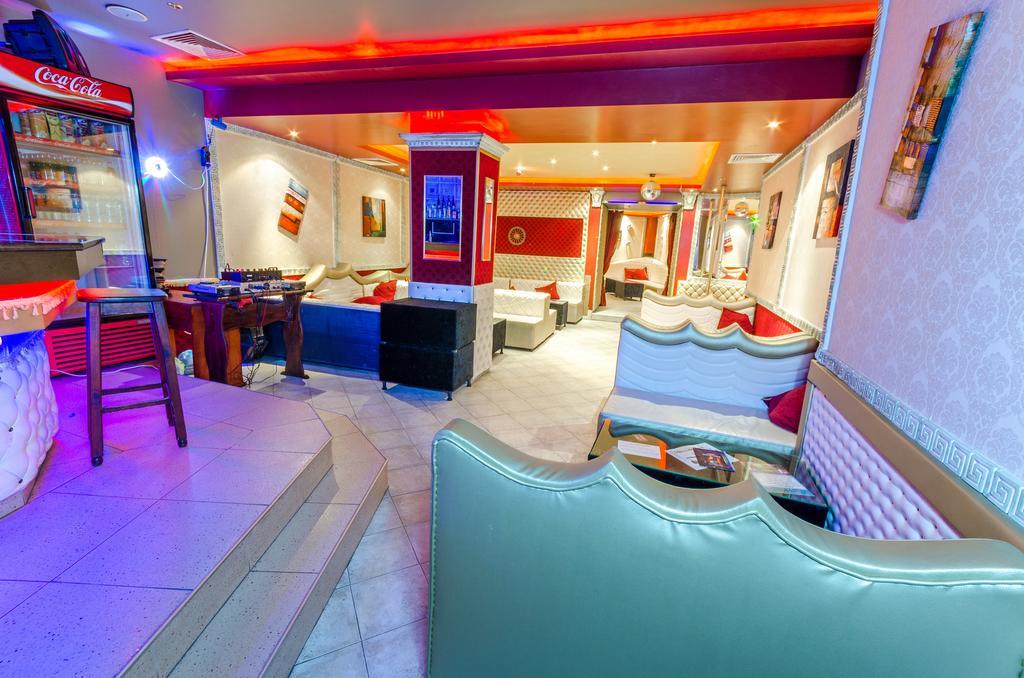Hotel Cosmos アセノヴグラト エクステリア 写真