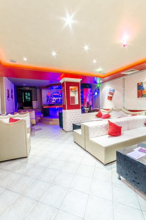 Hotel Cosmos アセノヴグラト エクステリア 写真